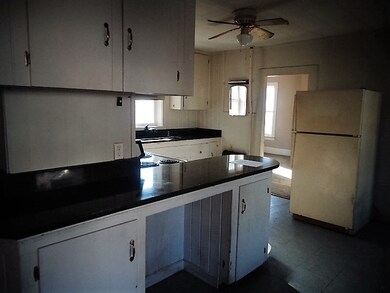 133 Spruce St, Keene, NH 03431 - photo 4