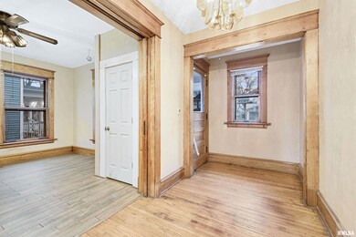 428 W 17th St, Davenport, IA 52803 - photo 4