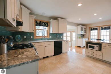 7363 E Lakeview Hills Rd, Traverse City, MI 49684 - photo 5