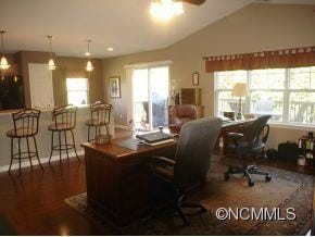 OPEN FLR PLAN & VAULTED CEIL.
