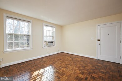 3310 27th St NW unit 6, Washington, DC 20008 - photo 6
