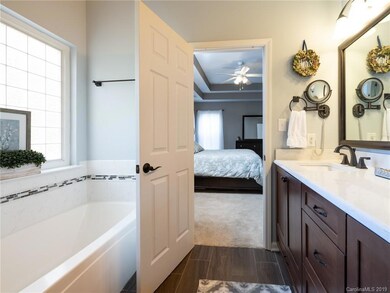 9004 Torrence Crossing Dr, Huntersville, NC 28078 - photo 5