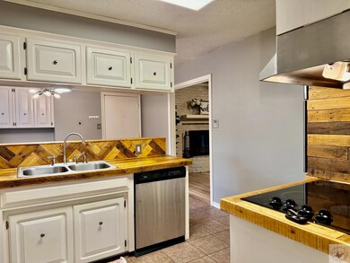 56 Lanshire Dr, Texarkana, TX 75503 - photo 6