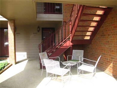 Covered entry and conveniently located on lower le