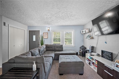 718 W 8th St N, Newton, IA 50208 - photo 4