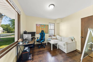 1314 N Webster St, Naperville, IL 60563 - photo 4