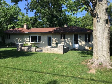 3328 Colchester Rd, Columbus, OH 43221 - photo 4