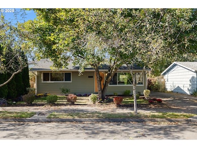 9313 N Hodge Ave, Portland, OR 97203 - photo 2