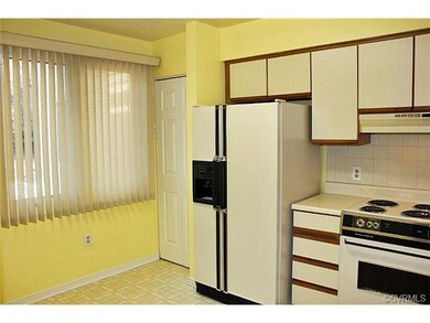 216 Water Pointe Ct unit 216, Midlothian, VA 23112 - photo 5