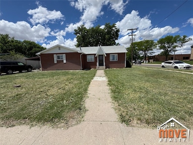521 3rd St, Tribune, KS 67879 - photo 3