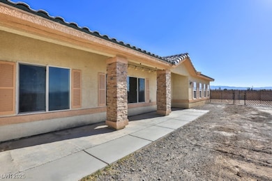 2790 Camellia St, Pahrump, NV 89048 - photo 2