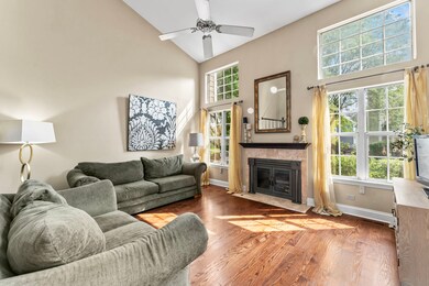 615 Kingsbridge Dr, Carol Stream, IL 60188 - photo 7