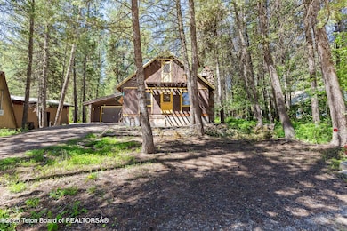 739 Pinecrest_IMG_2239