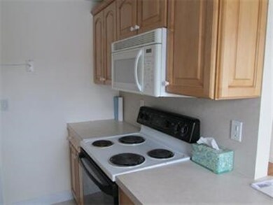 32 Emerson Gardens Rd unit 32, Lexington, MA 02420 - photo 4