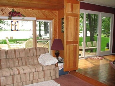 Living room/dining room-new patio door