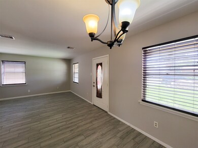 6107 Antha St, Houston, TX 77016 - photo 4