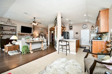 8134 Gray Jay Dr, Houston, TX 77040 - photo 7