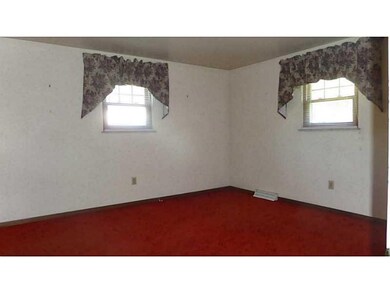 Bedroom. 2