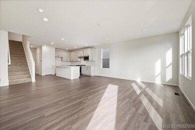 134 Furnas Dr, Batavia, IL 60510 - photo 6