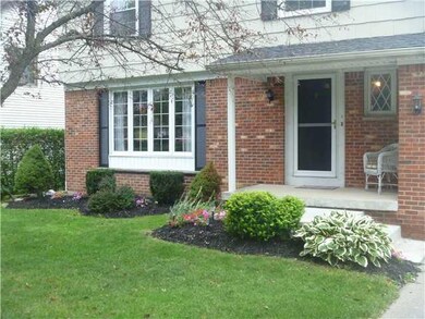 Exterior Front Fresh Landscaping