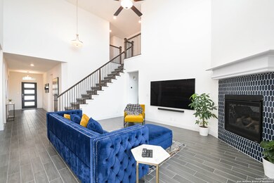 25302 Donahue Dr, San Antonio, TX 78255 - photo 6