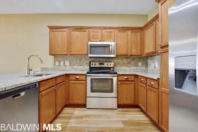 Completely updated! New flooring, stainless steel 