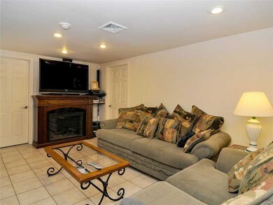 20 Columbus St, Providence, RI 02908 - photo 2