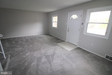 12144 Dove Cir, Laurel, MD 20708 - photo 5