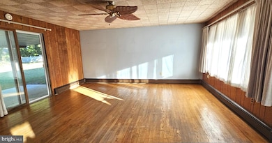 339 Delong Ave unit 343, Emmaus, PA 18049 - photo 6