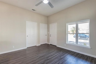 604 Royal St, Cleburne, TX 76031 - photo 2