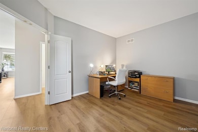 Guest room or office