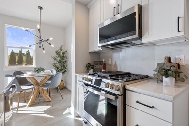 20532 NE Empire Ave, Bend, OR 97701 - photo 6