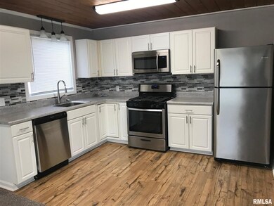 210 Mayfair Dr, Lincoln, IL 62656 - photo 2