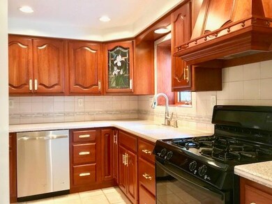 277 Carmell Dr, Pittsburgh, PA 15241 - photo 7