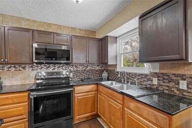 910 Clyde St, Fort Worth, TX 76108 - photo 2