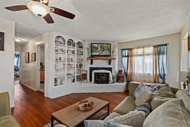 735 Young Bend Rd, Brock, TX 76087 - photo 4