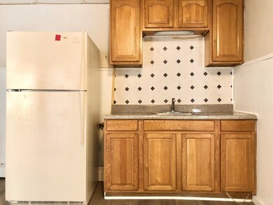 96 Nonotuck Ave unit 1R, Chicopee, MA 01013 - photo 4