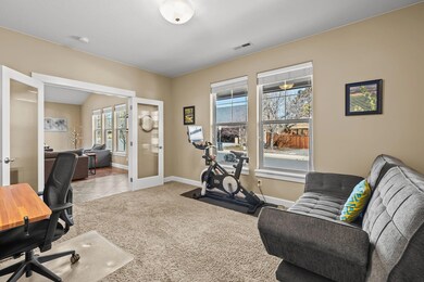 1203 SW Mcclellan Ln, Bend, OR 97702 - photo 4