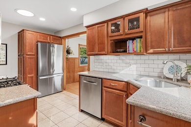 2215 Rainbow Ave, New Brighton, MN 55112 - photo 7