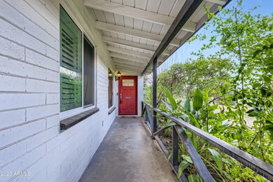 05 Exterior Front Entry