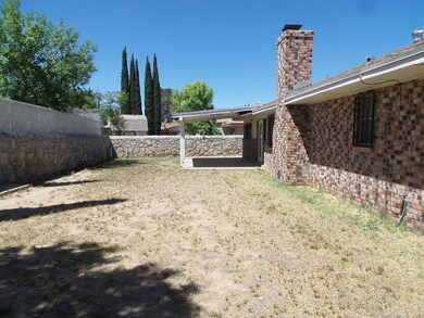 10682 Janway Dr, El Paso, TX 79935 - photo 3