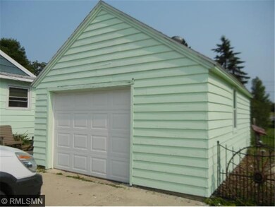 Detached Garage