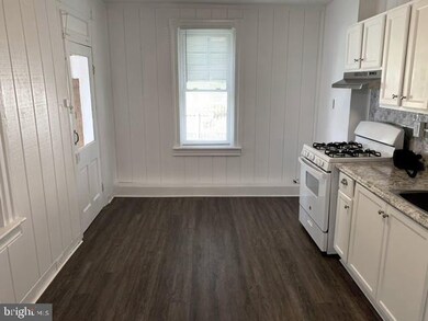 543 Frederick St, Hagerstown, MD 21740 - photo 3