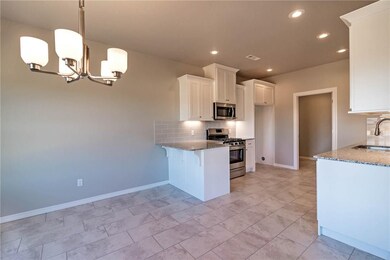 710 Captain Stockton St, Prairie Grove, AR 72753 - photo 2