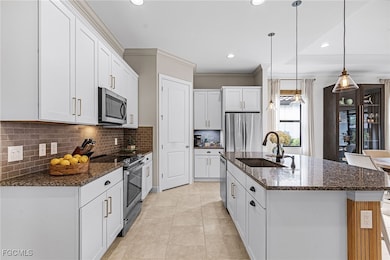 11574 Onyx Cir, Fort Myers, FL 33913 - photo 7