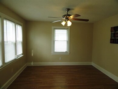 115 N Shore Dr, Jacksonville, NC 28540 - photo 3