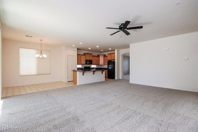 007-Family_Room-2204220-small