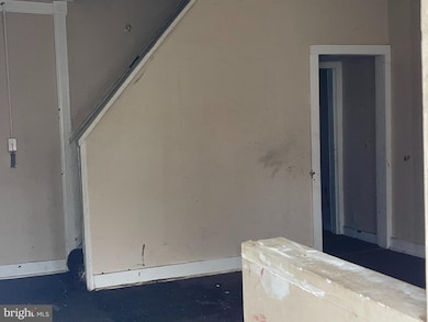 1639 Mckean Ave, Baltimore, MD 21217 - photo 3