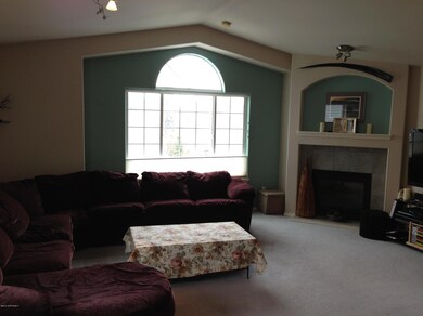 living room retreat circle