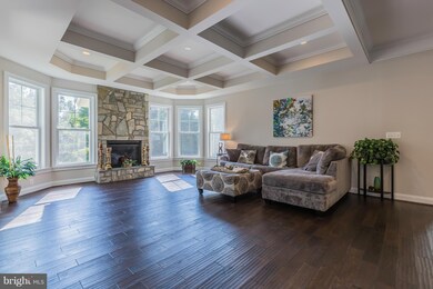 1717 Drewlaine Dr, Vienna, VA 22182 - photo 5